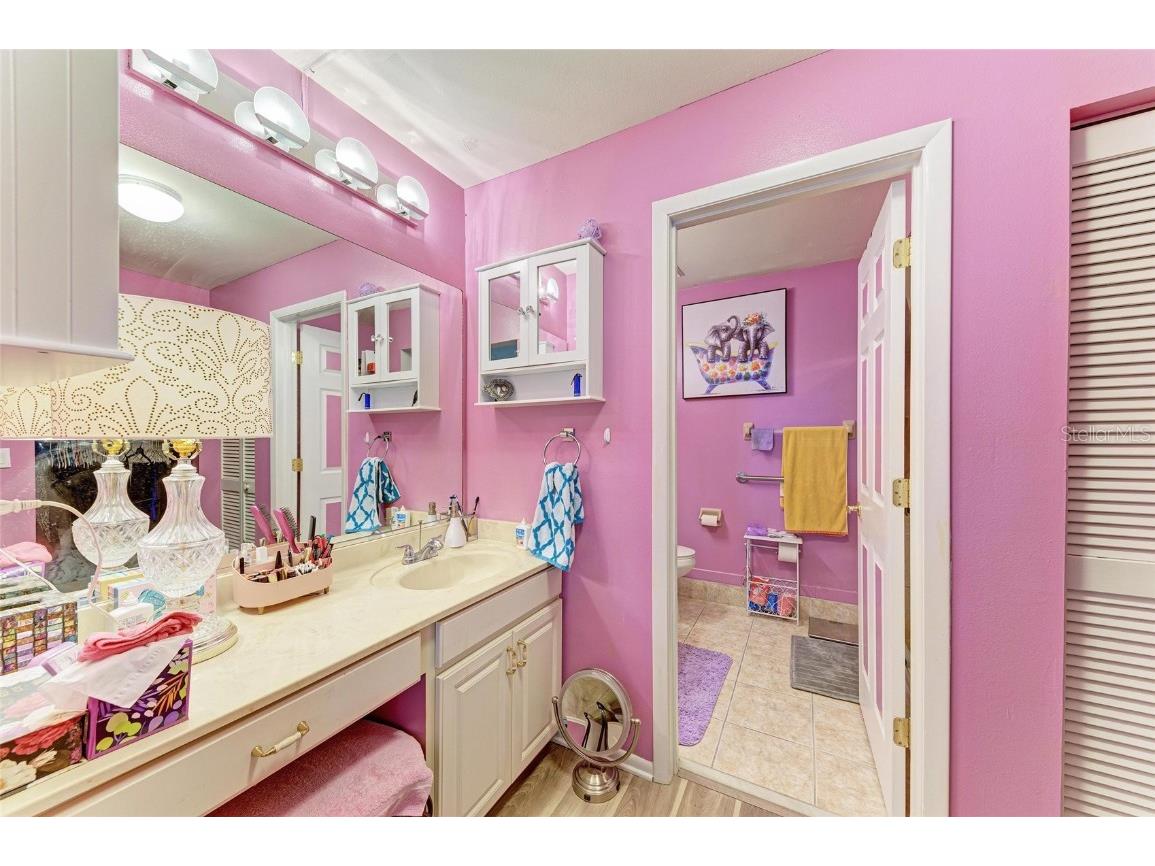 7287 Eleanor Circle Sarasota FL 34243 A4668567 image24