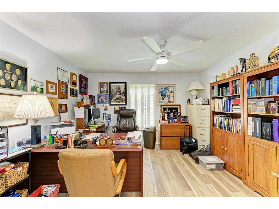 7287 Eleanor Circle Sarasota FL 34243 A4668567 image30