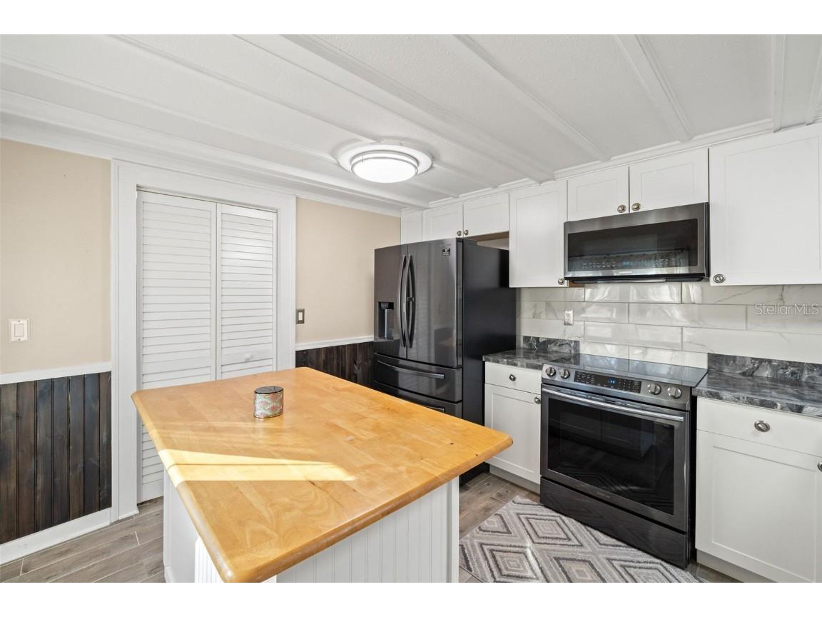 7288 Coventry Court Weeki Wachee FL 34607 W7881176 image13