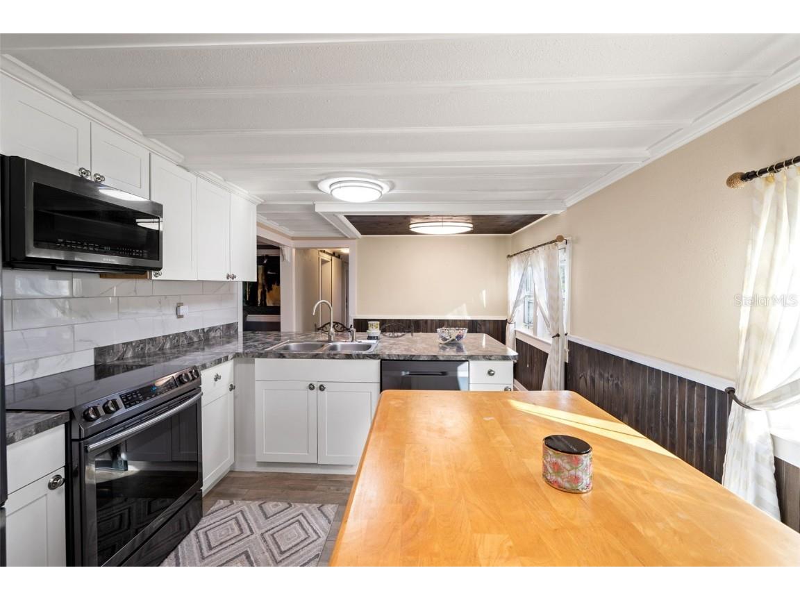 7288 Coventry Court Weeki Wachee FL 34607 W7881176 image18