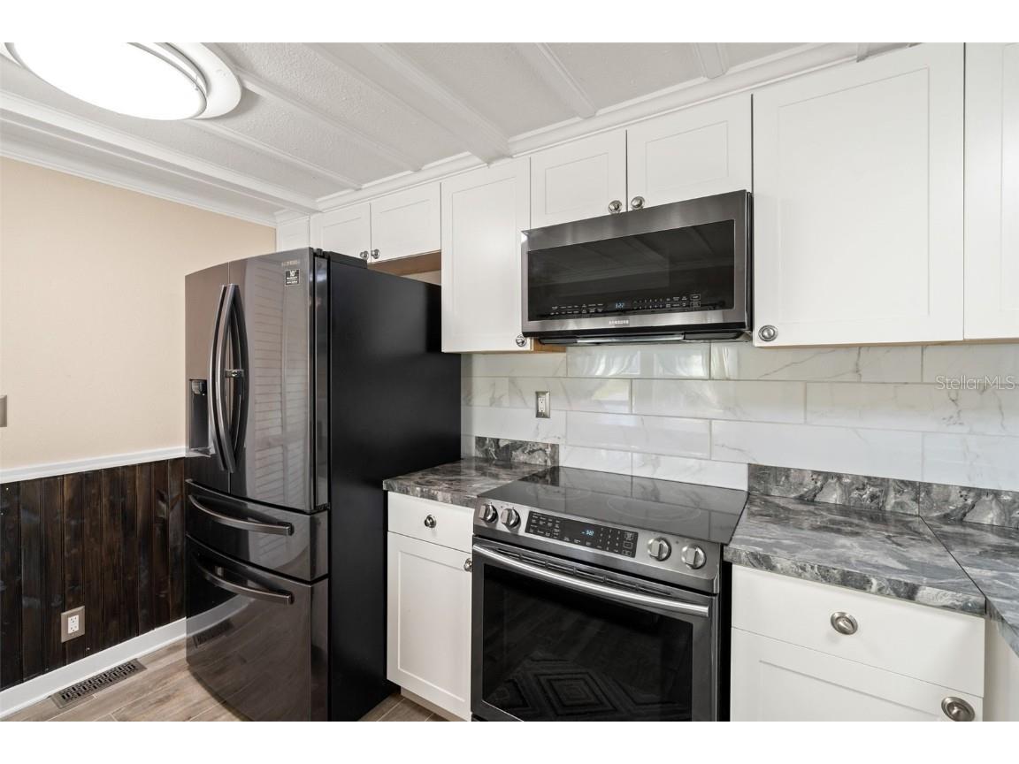 7288 Coventry Court Weeki Wachee FL 34607 W7881176 image37