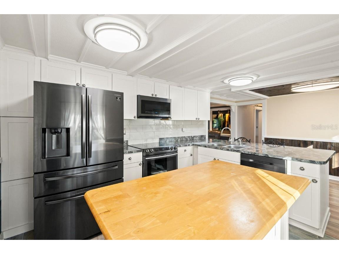 7288 Coventry Court Weeki Wachee FL 34607 W7881176 image40