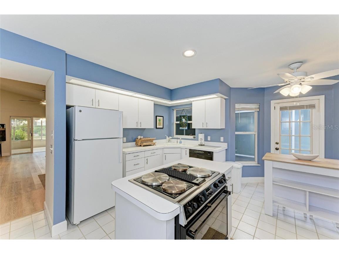 729 Brightside Crescent Drive #33 Venice FL 34293 A4673608 image16