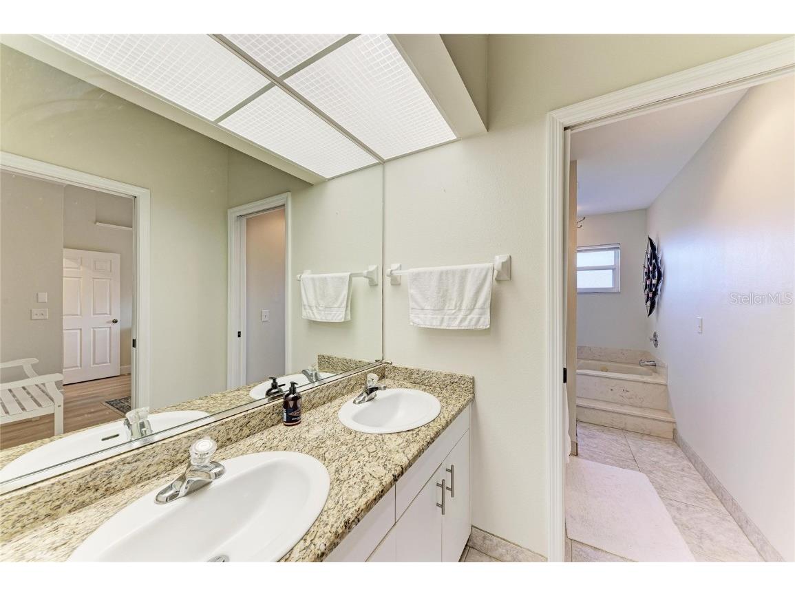729 Brightside Crescent Drive #33 Venice FL 34293 A4673608 image26