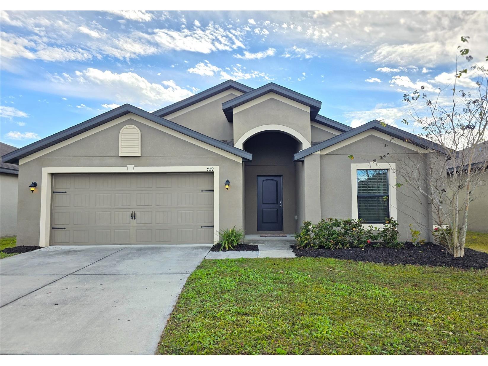 729 Chatham Walk Drive Ruskin FL 33570 TB8462397 image1
