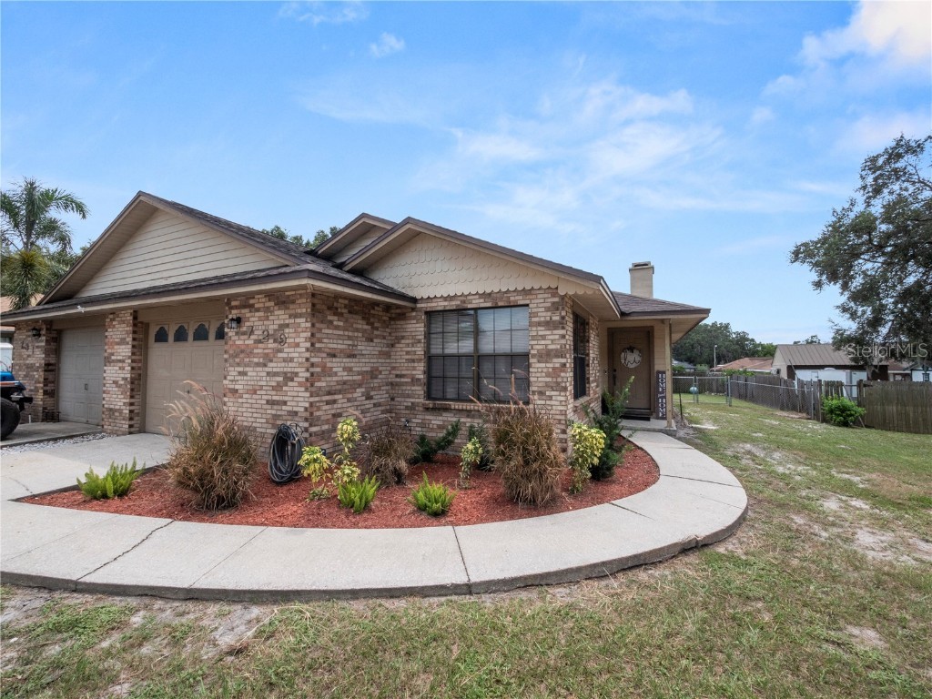 729 Highland Gardens Lane Lakeland FL 33813 L4947058 image1