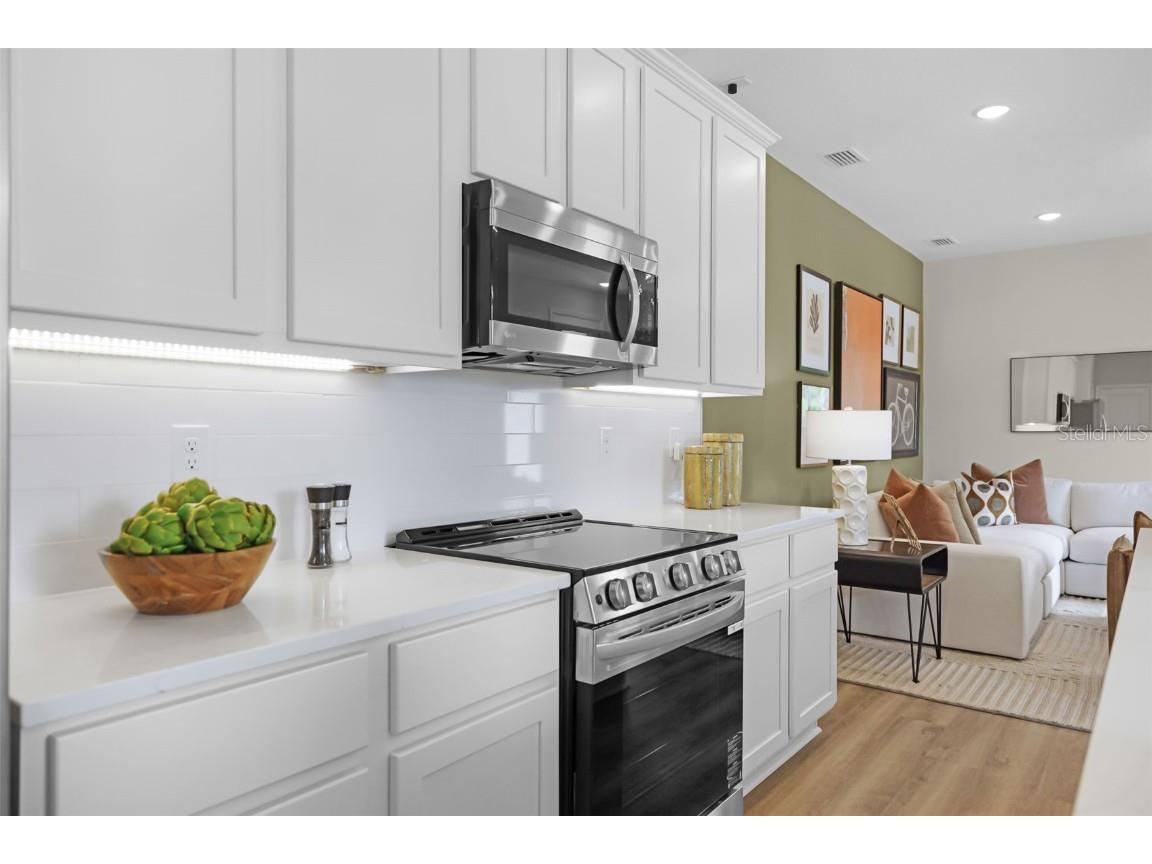 729 Maple Oak Drive Deland FL 32720 W7881619 image11