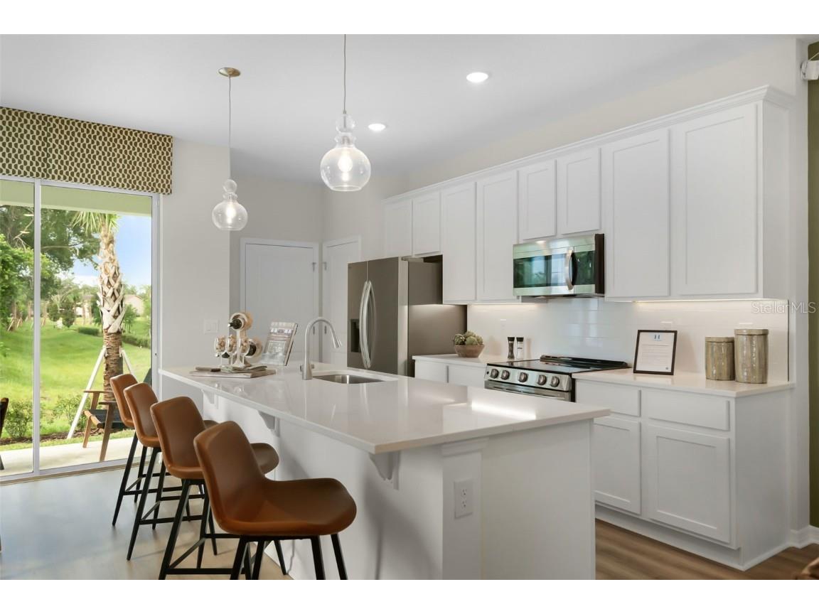 729 Maple Oak Drive Deland FL 32720 W7881619 image8