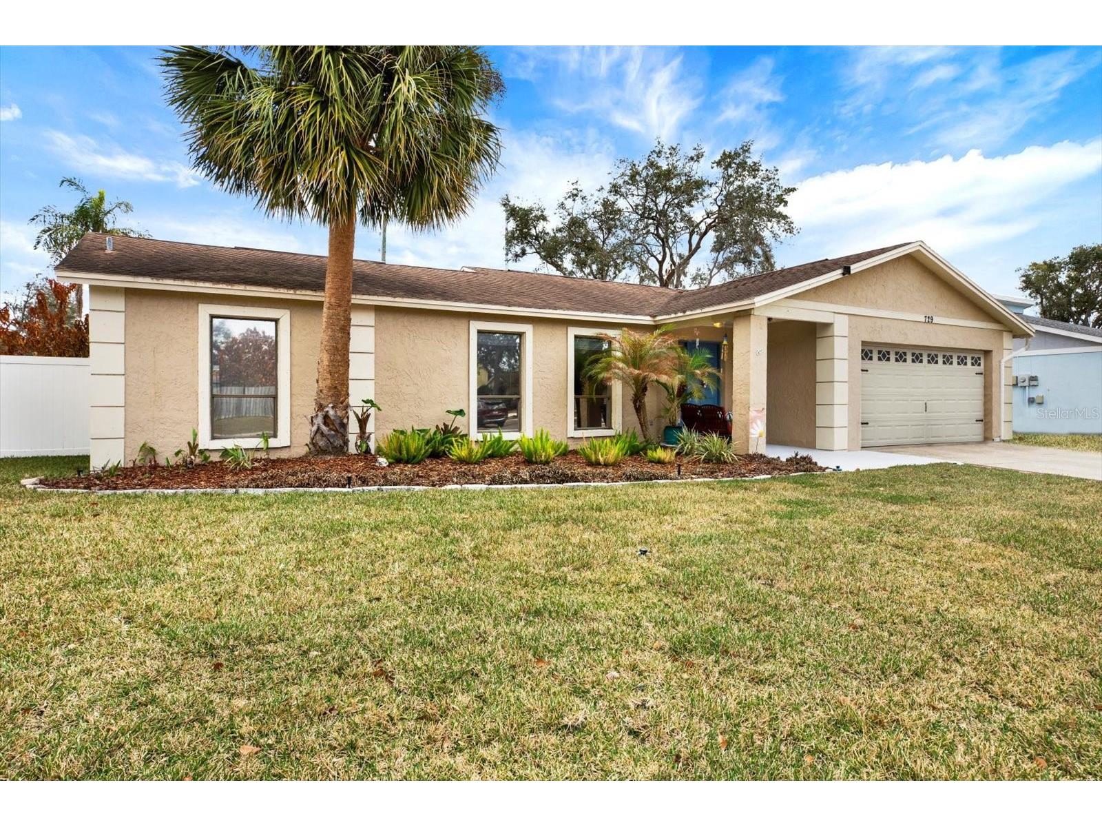 729 Sandy Creek Drive Brandon FL 33511 TB8478796 image1