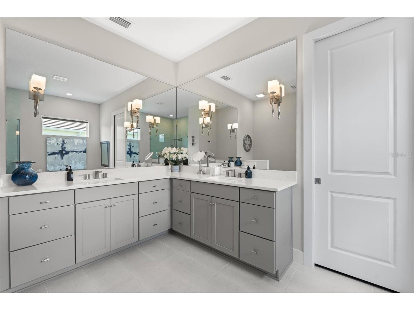 729 Tailwind Place Sarasota FL 34240 A4676418 image17