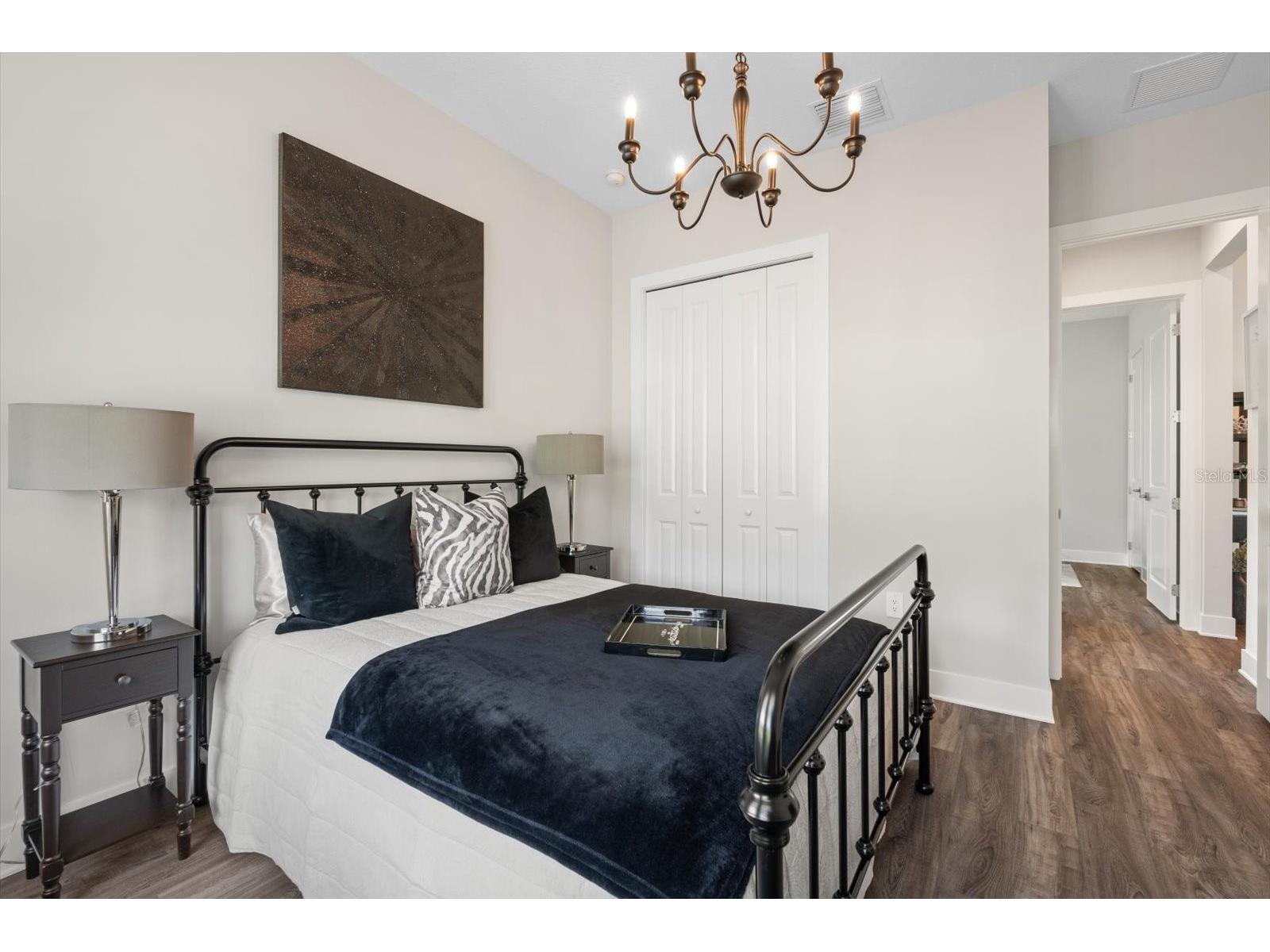 729 Tailwind Place Sarasota FL 34240 A4676418 image24