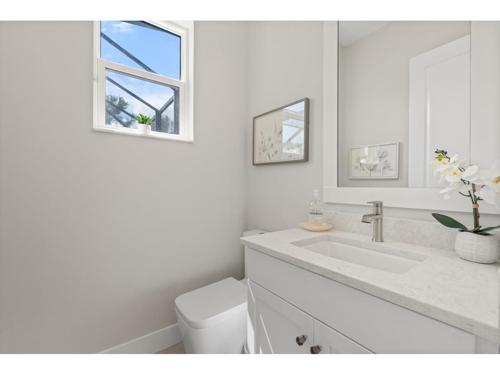 729 Tailwind Place Sarasota FL 34240 A4676418 image29