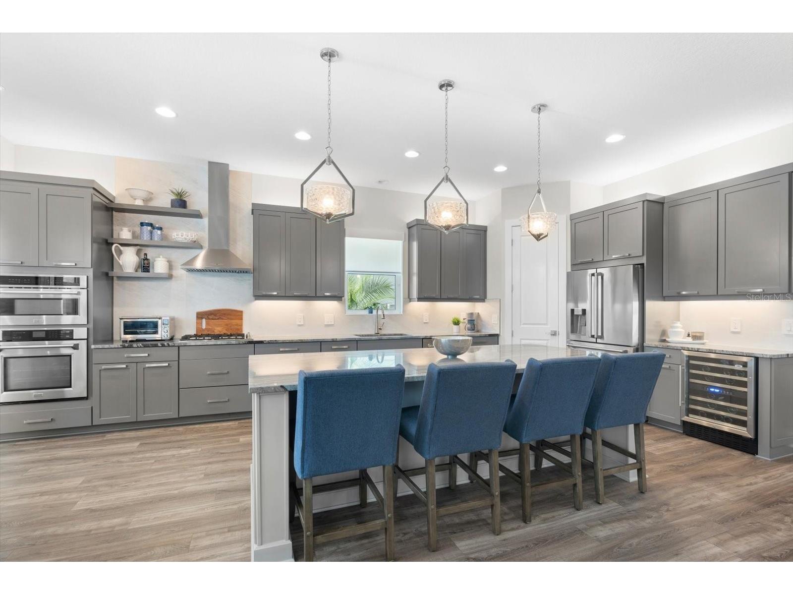 729 Tailwind Place Sarasota FL 34240 A4676418 image6