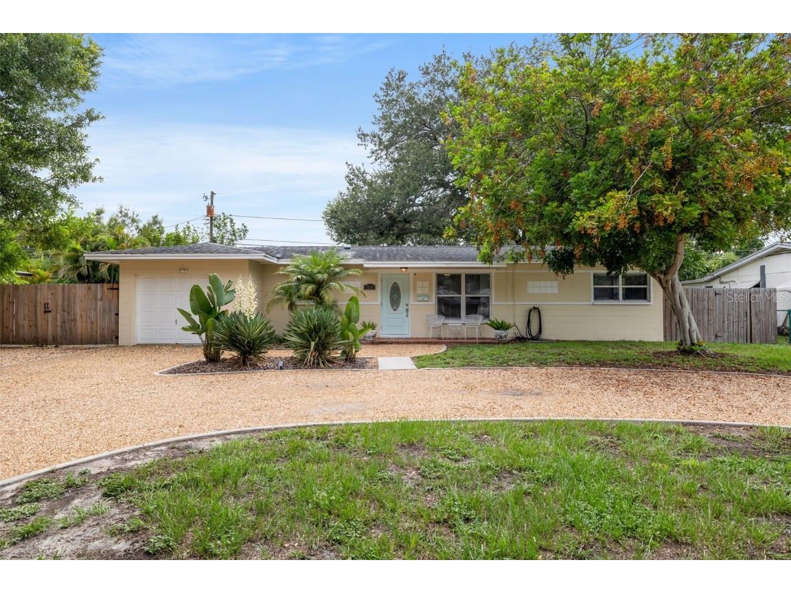 7290 17th Street N Saint Petersburg FL 33702 U8250772 image1