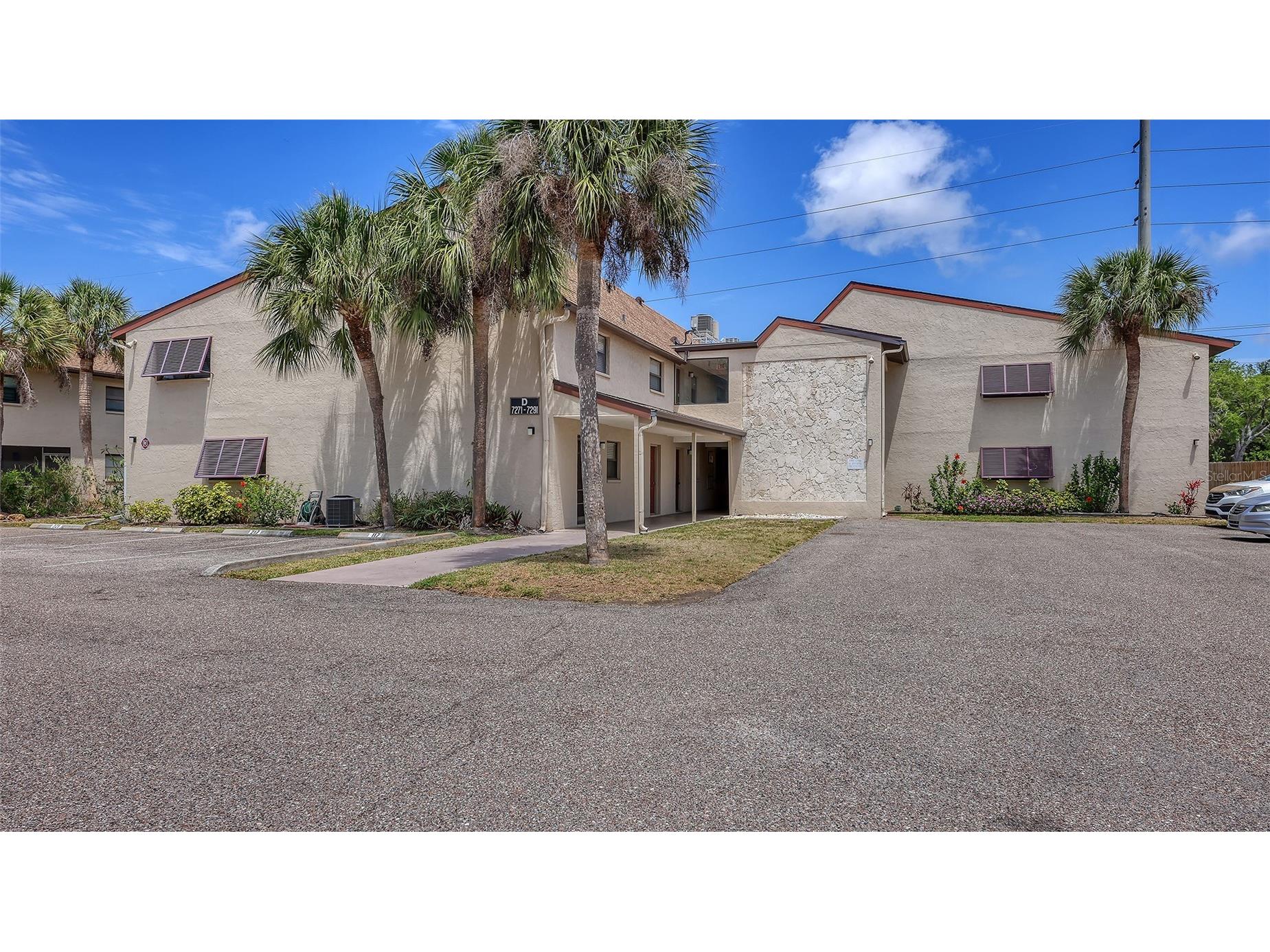 7291 Cloister Drive #222 Sarasota FL 34231 A4691248 image1