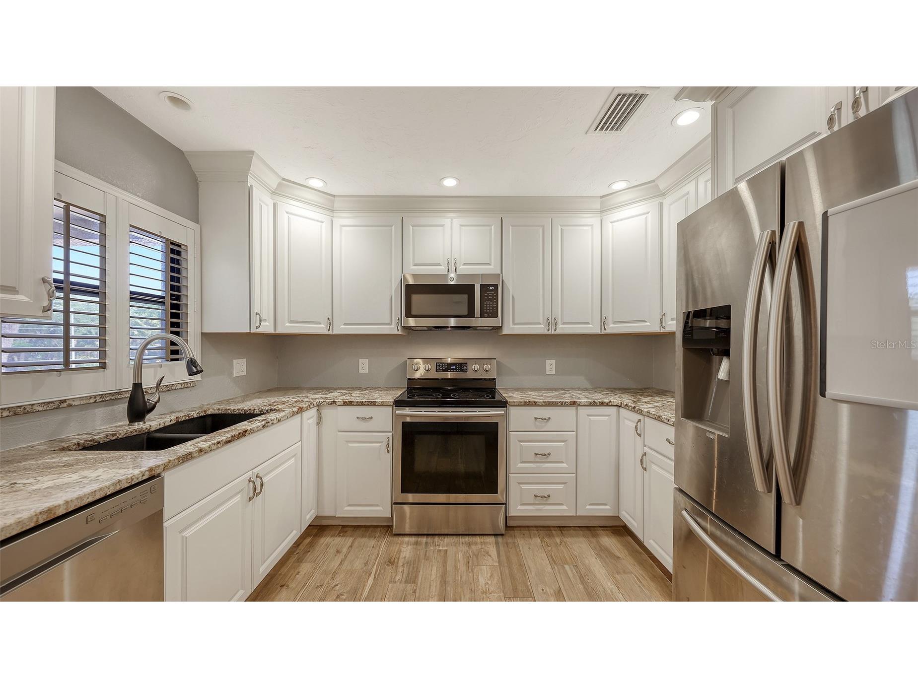 7291 Cloister Drive #222 Sarasota FL 34231 A4691248 image4
