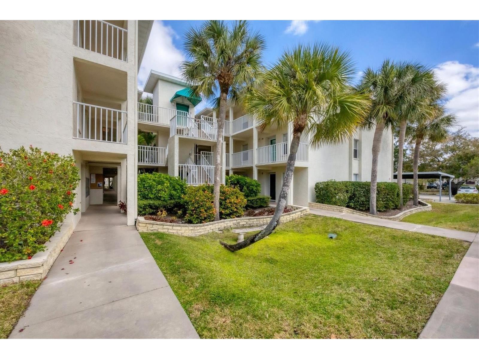 7294 Cloister Drive #9 Sarasota FL 34231 A4691156 image1