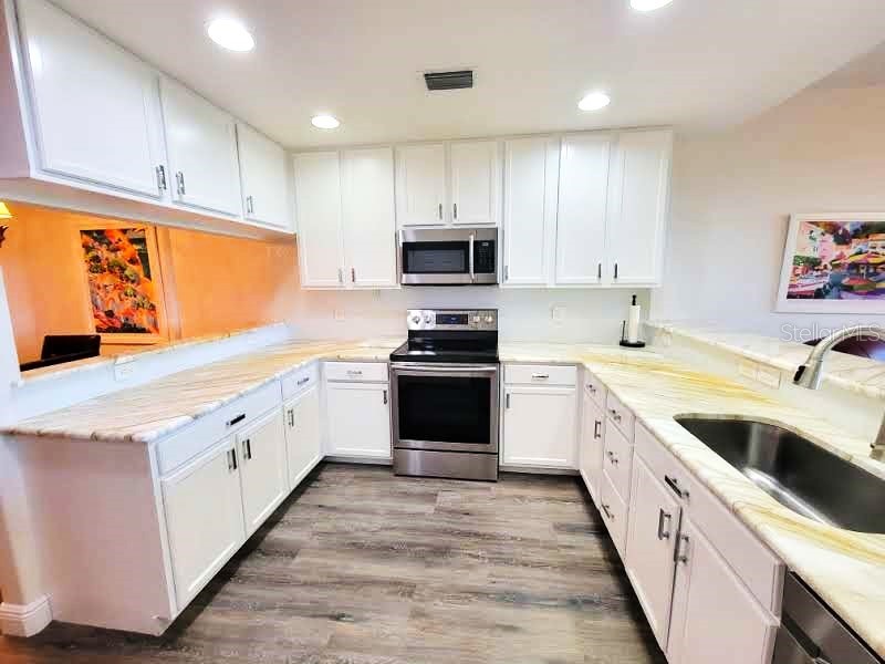 7296 Marathon Drive #404 Seminole FL 33777 - LONG BAYOU TB8512263 image5