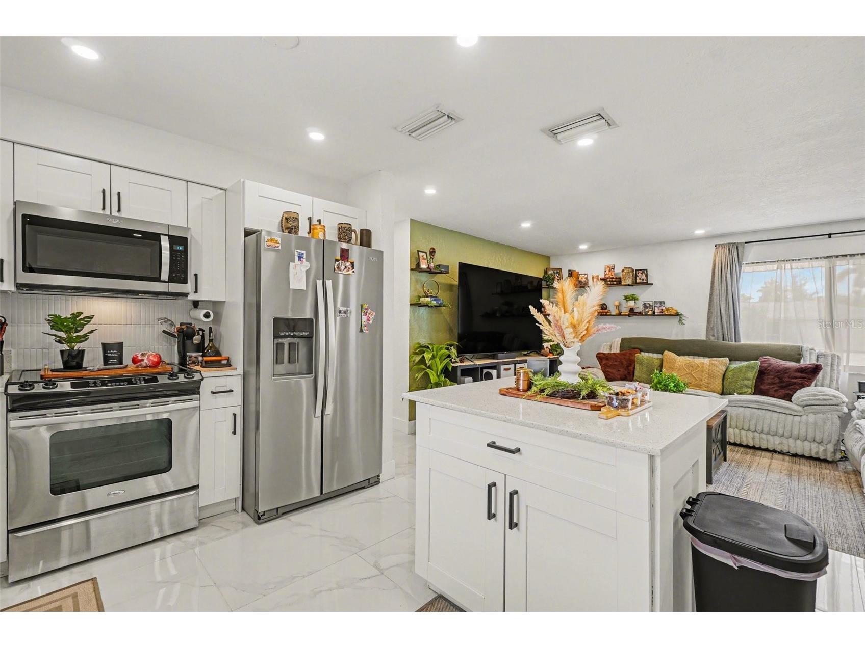 73 Cardinal Drive North Fort Myers FL 33917 V4948332 image16