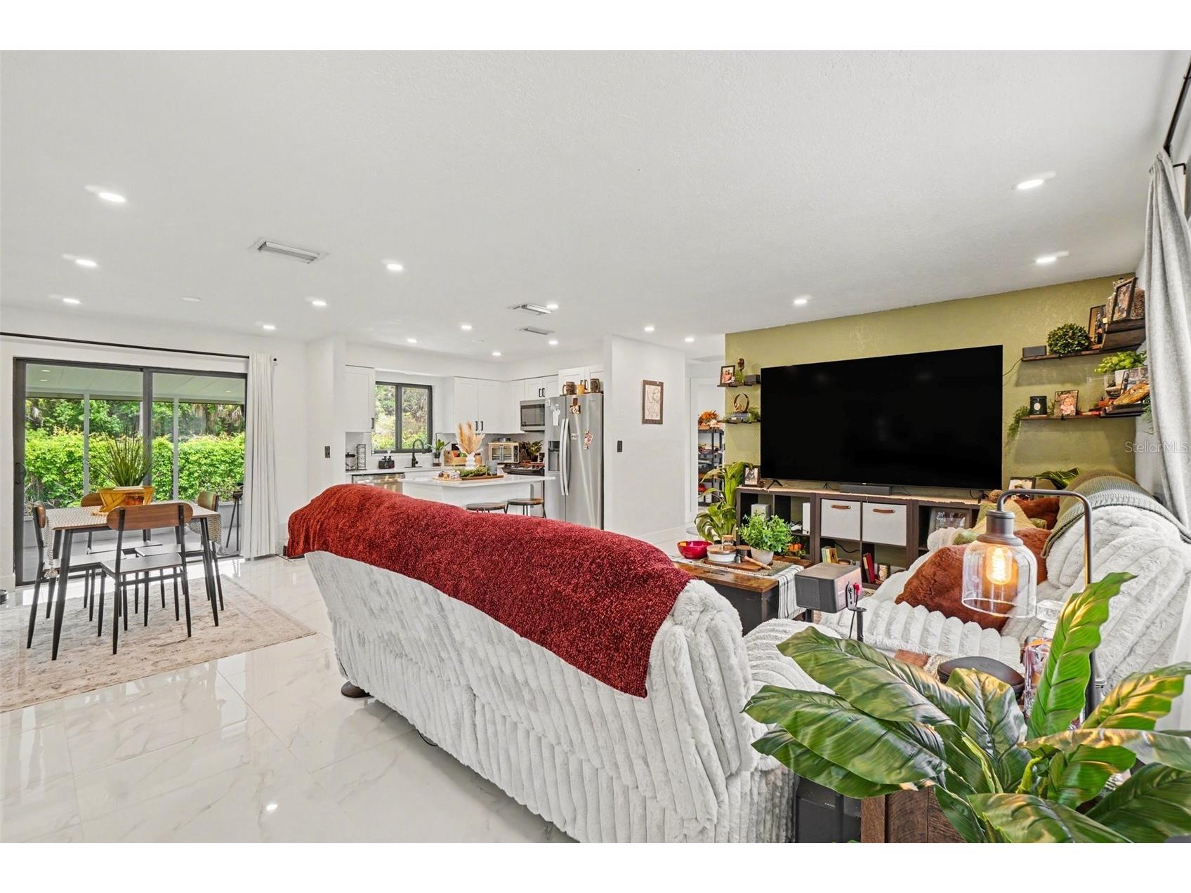 73 Cardinal Drive North Fort Myers FL 33917 V4948332 image3