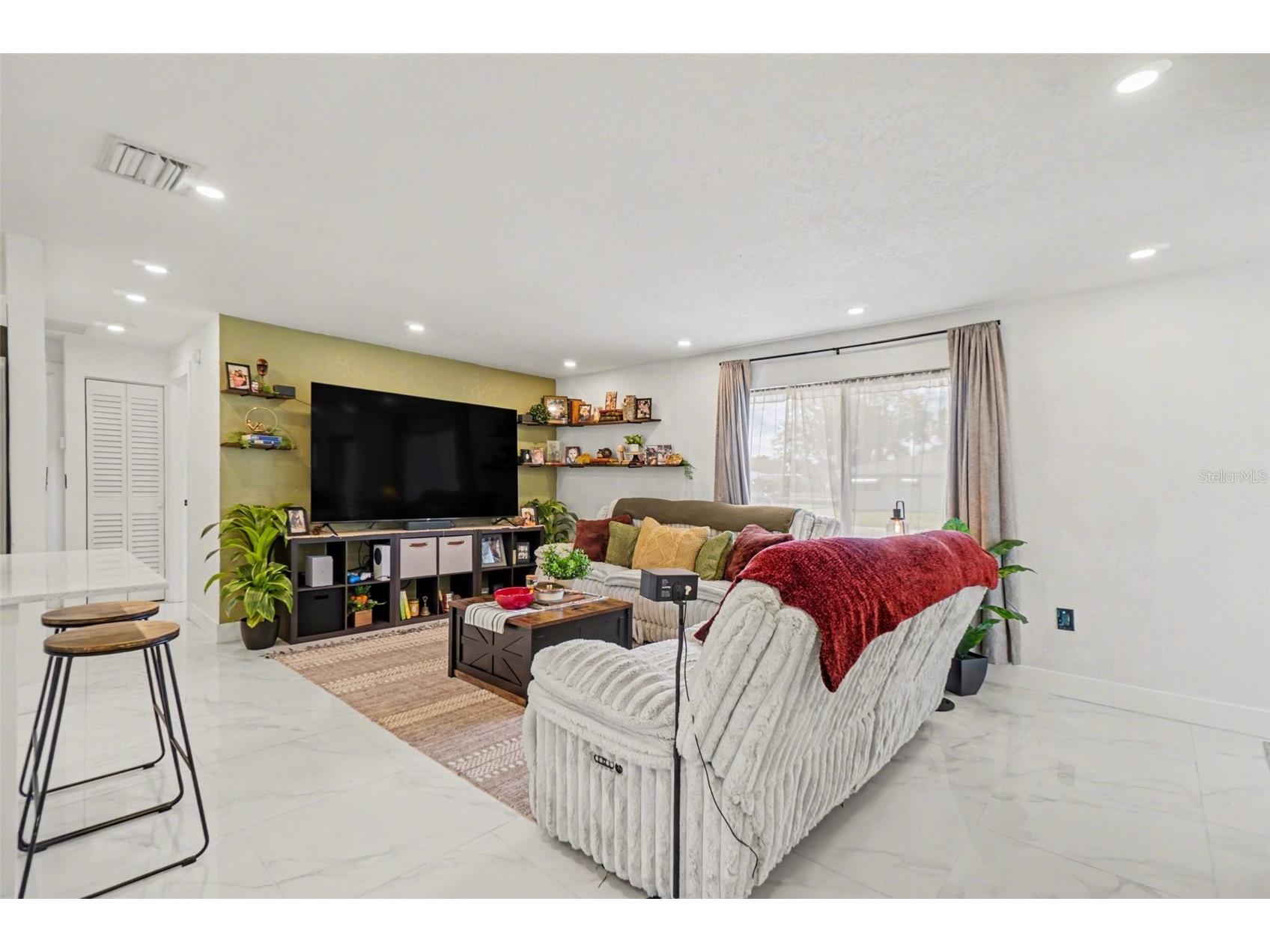 73 Cardinal Drive North Fort Myers FL 33917 V4948332 image5