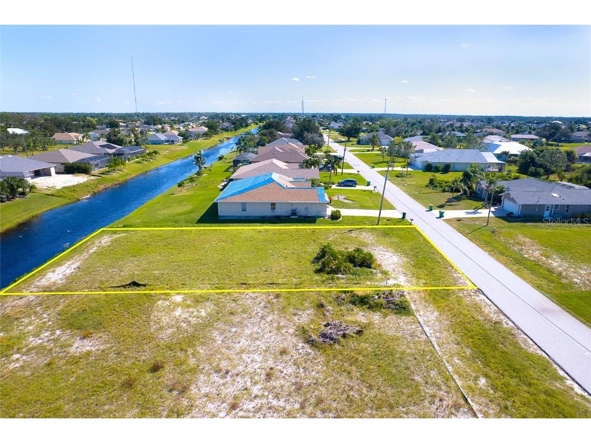 73 Medalist Road Rotonda West FL 33947 D6133993 image1