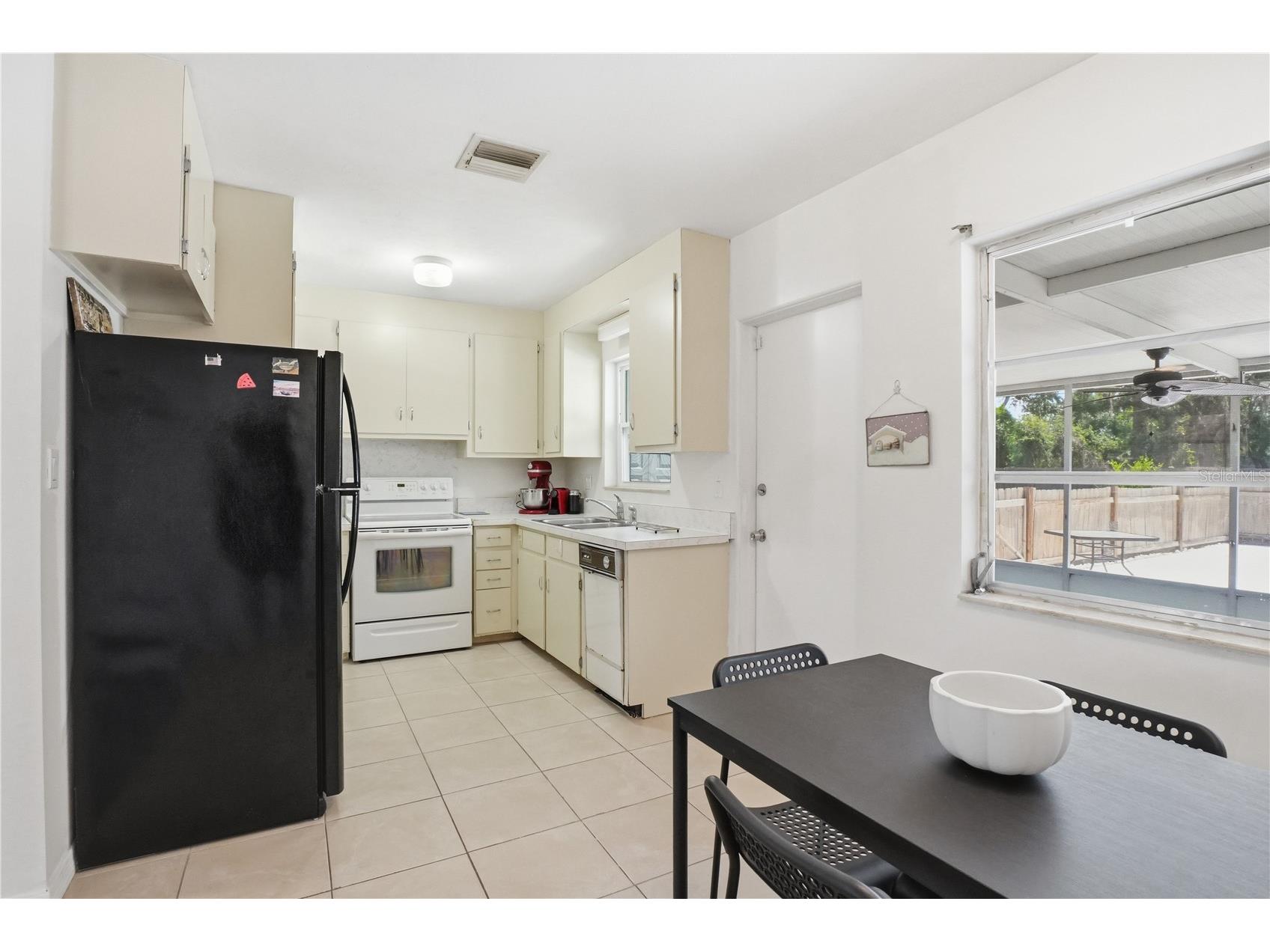 73 Saint Lucie Avenue Sarasota FL 34232 A4694123 image8