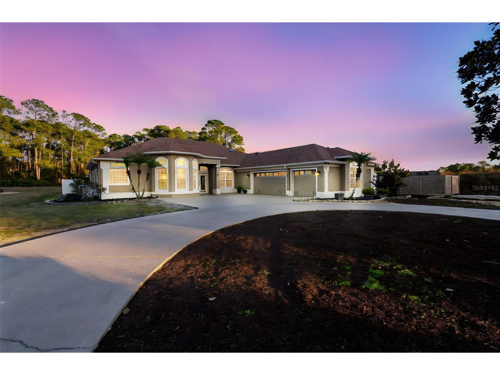 73 Sanctuary Avenue Debary FL 32713 V4946969 image1