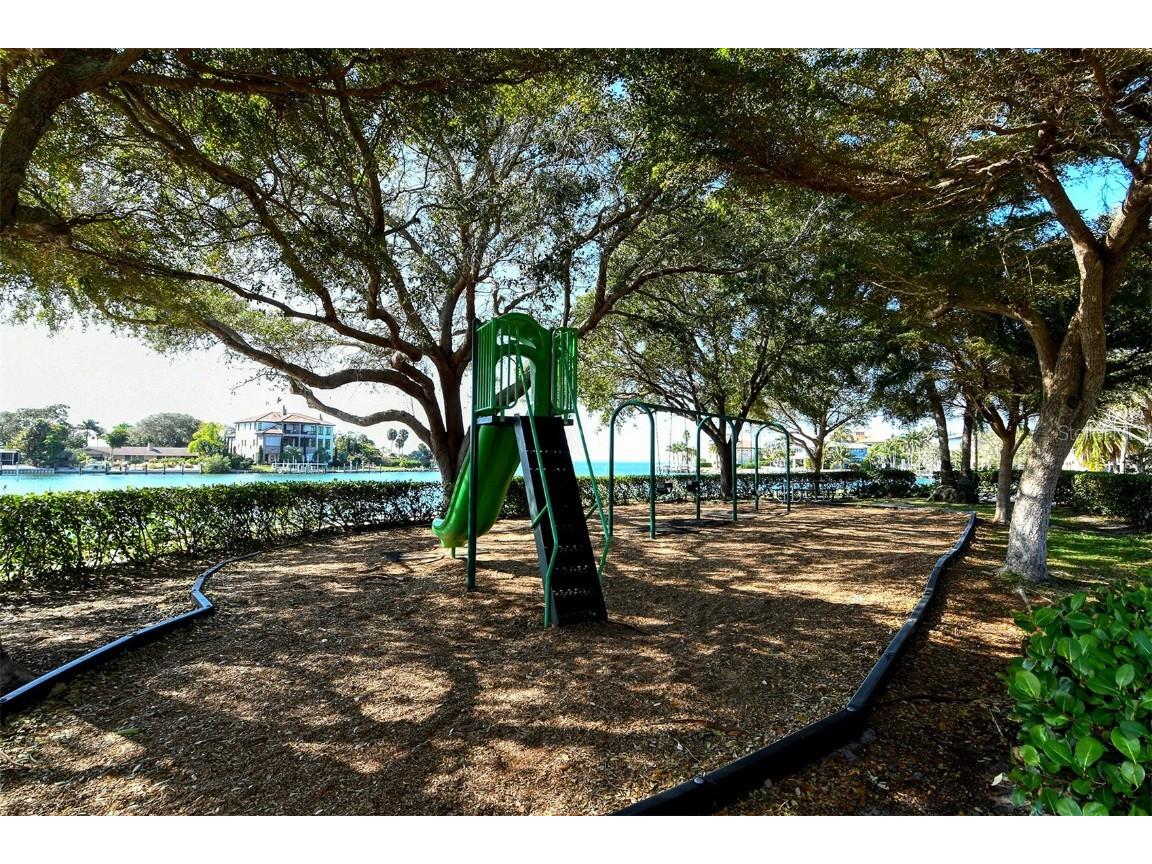 730 40th Street Sarasota FL 34234 A4633482 image48