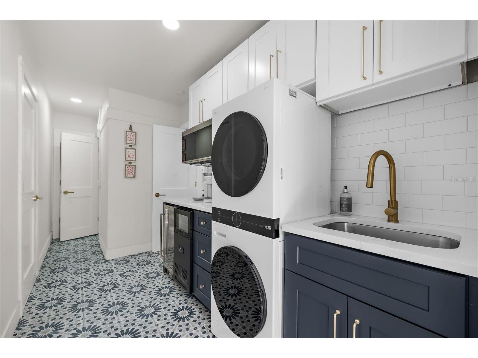 730 Bay Esplanade Clearwater Beach FL 33767 TB8509329 image15