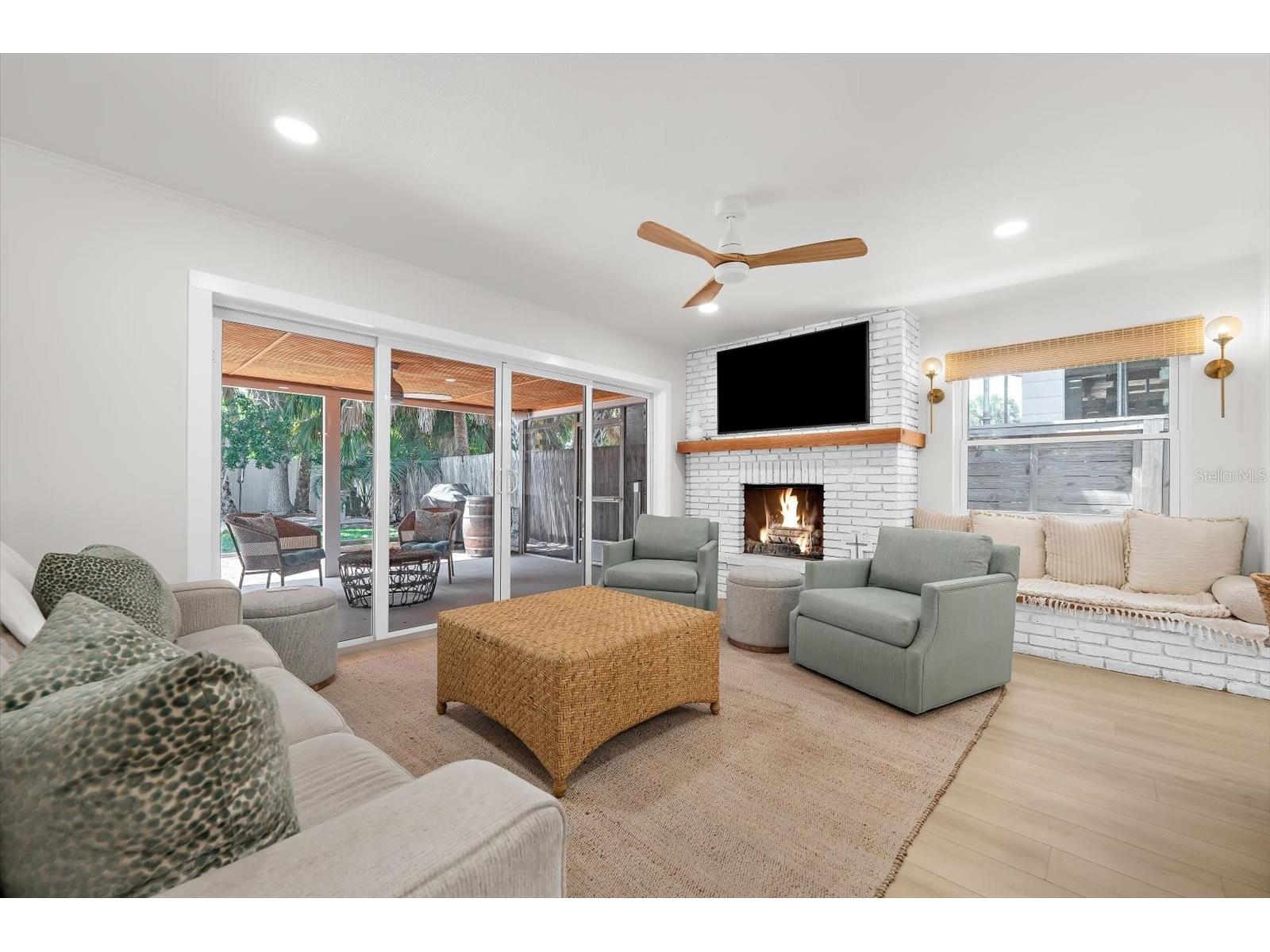 730 Bay Esplanade Clearwater Beach FL 33767 TB8509329 image28
