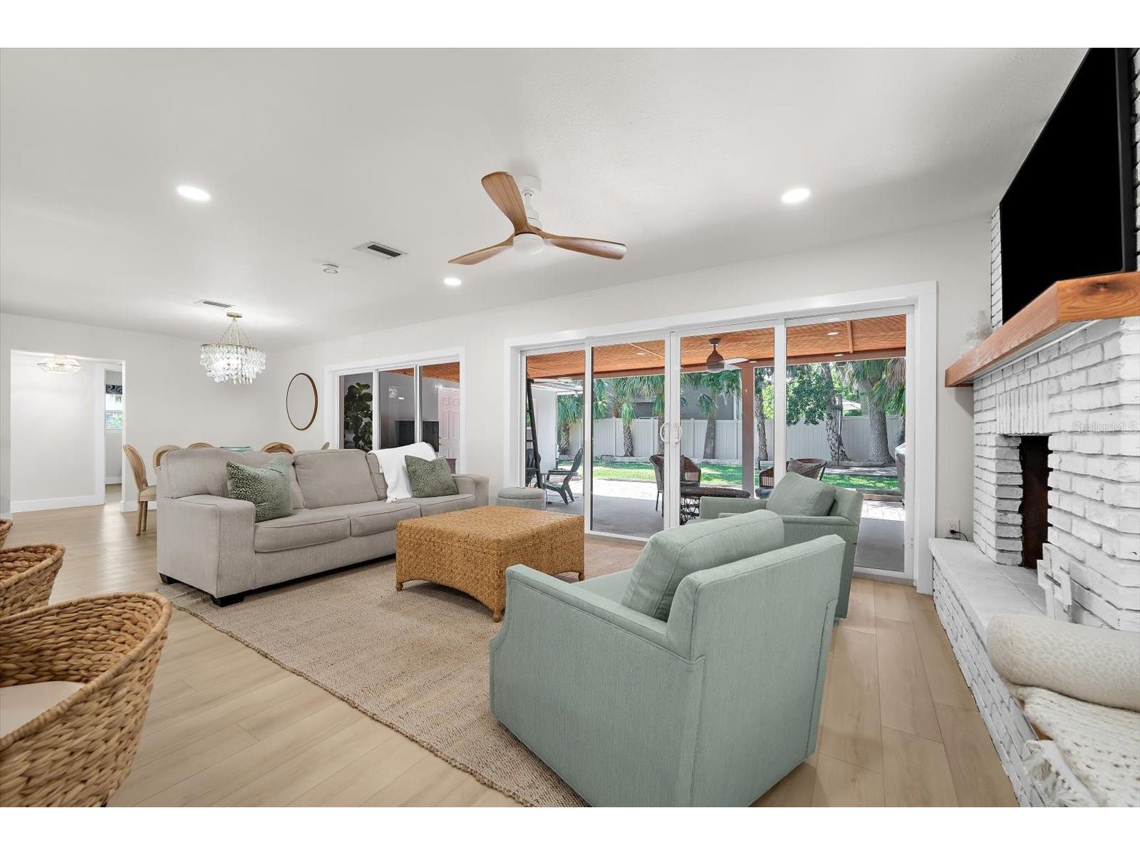 730 Bay Esplanade Clearwater Beach FL 33767 TB8509329 image29