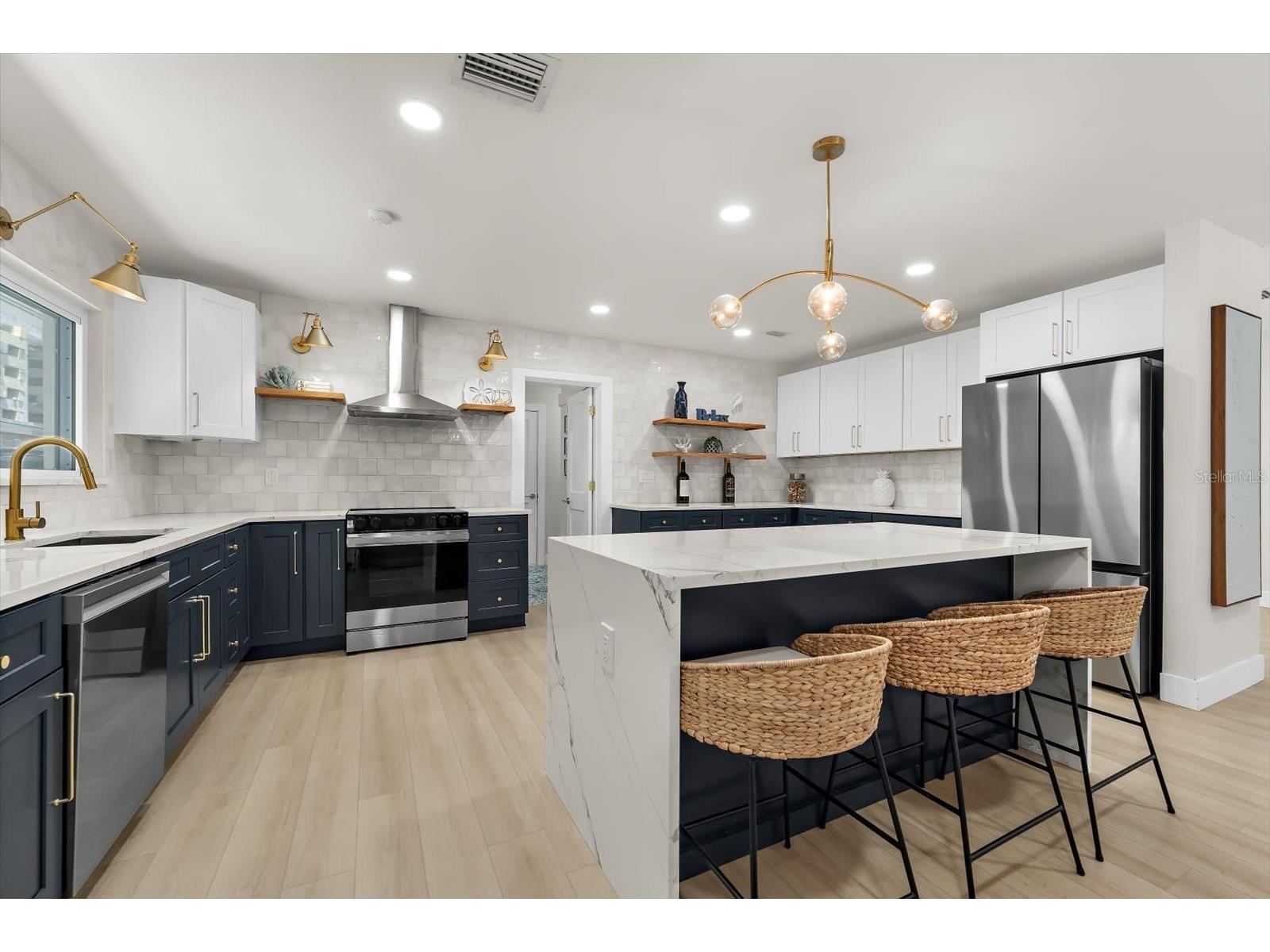 730 Bay Esplanade Clearwater Beach FL 33767 TB8509329 image32
