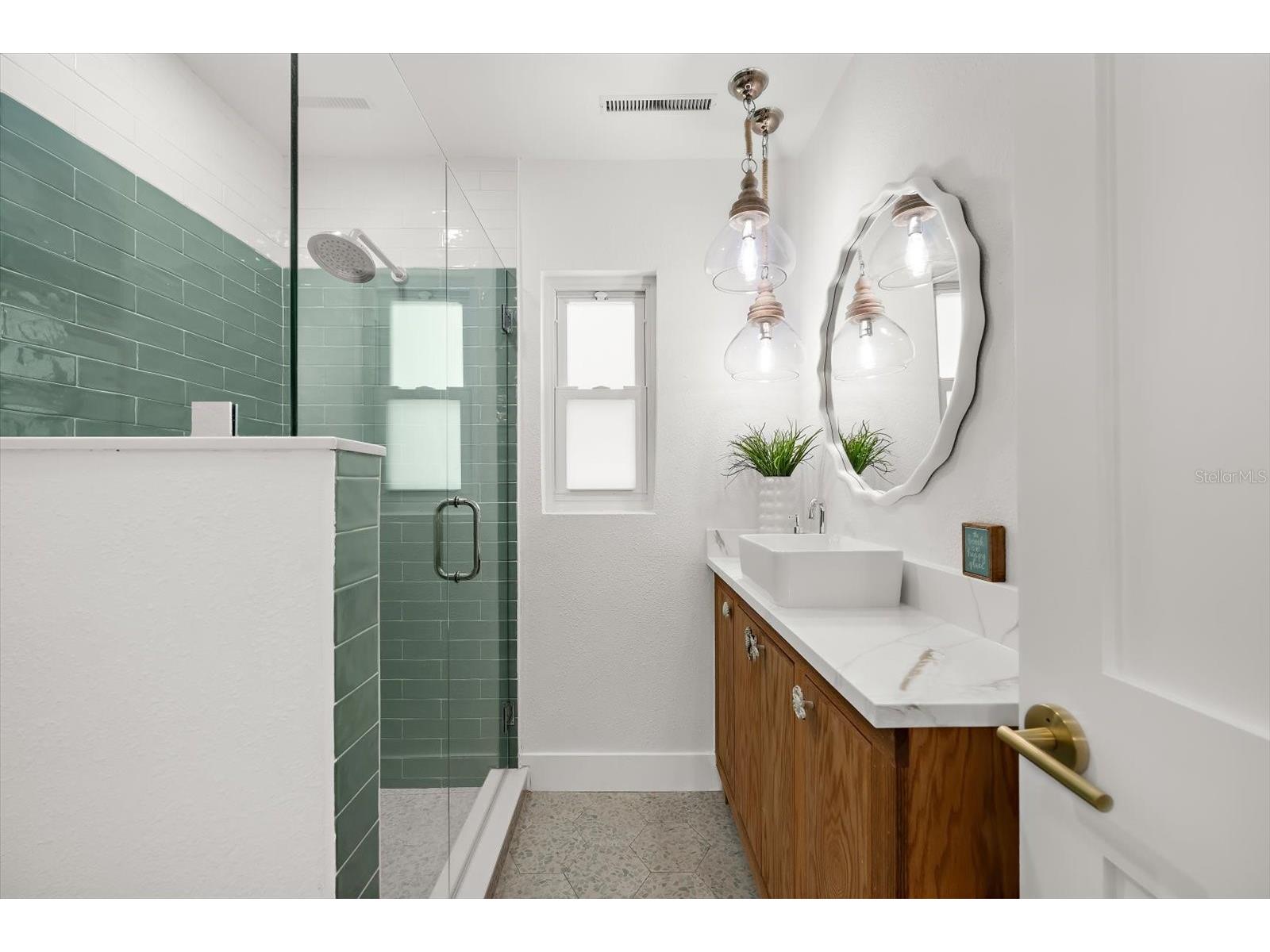 730 Bay Esplanade Clearwater Beach FL 33767 TB8509329 image37