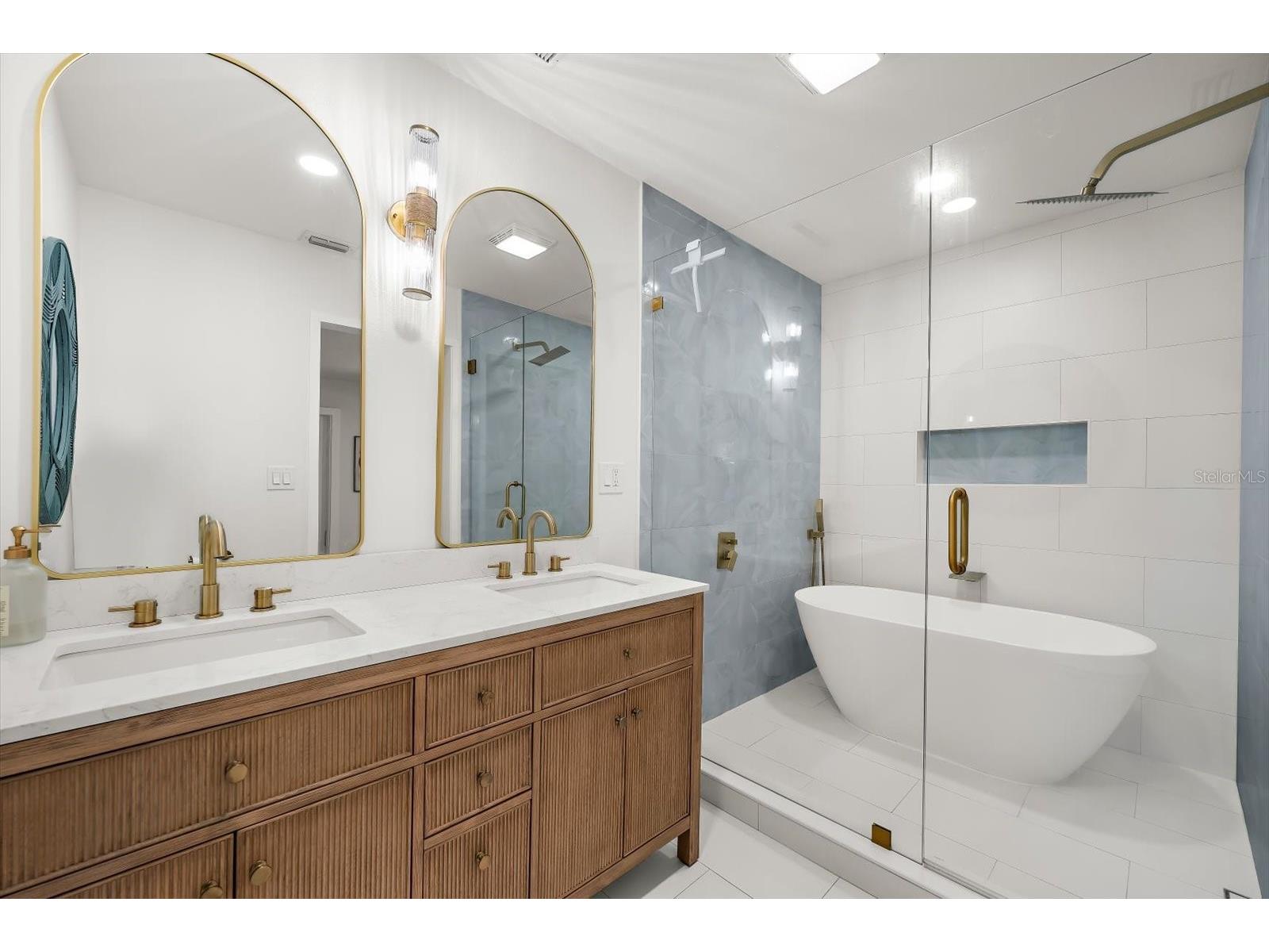 730 Bay Esplanade Clearwater Beach FL 33767 TB8509329 image46