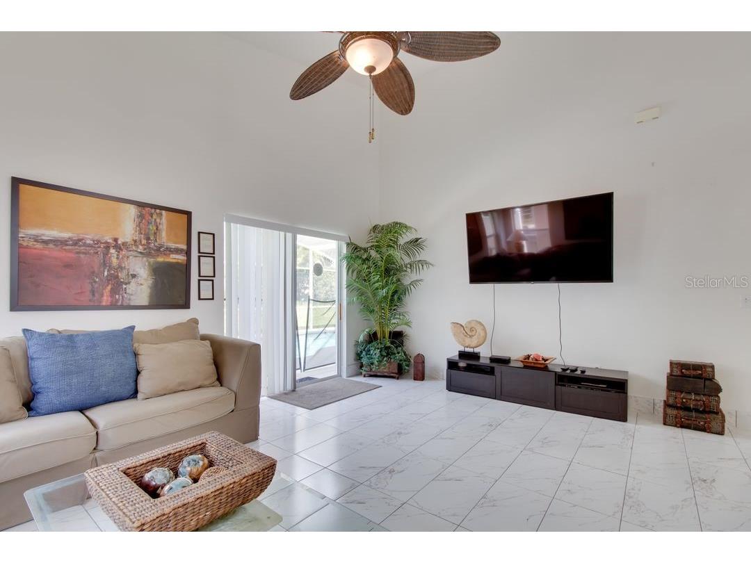 730 Bloomingdale Dr Davenport FL 33897 A4689322 image3