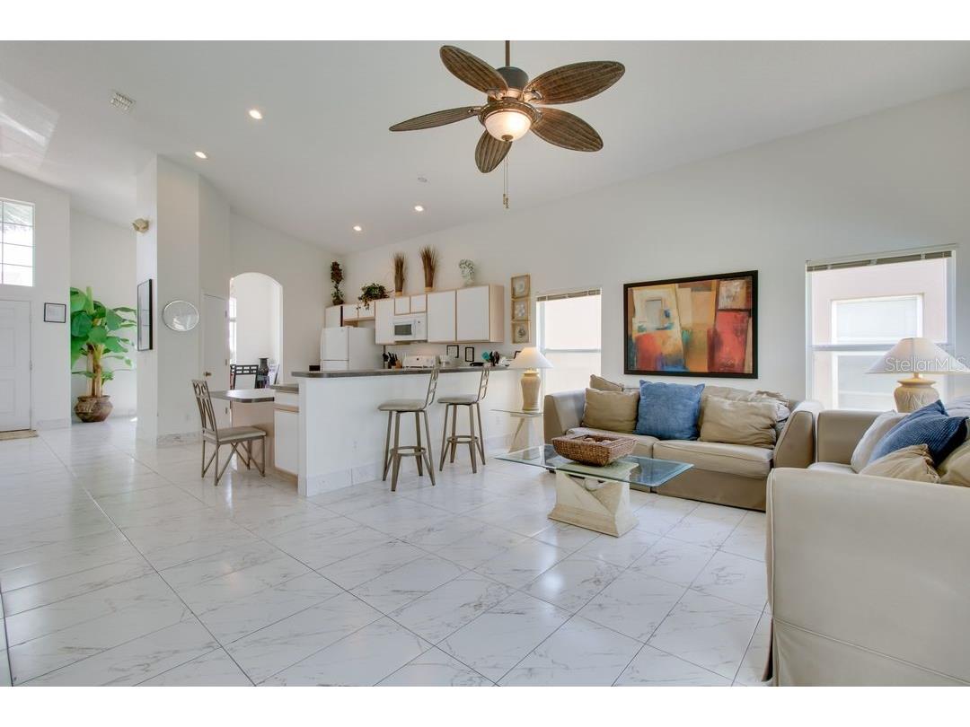 730 Bloomingdale Dr Davenport FL 33897 A4689322 image4