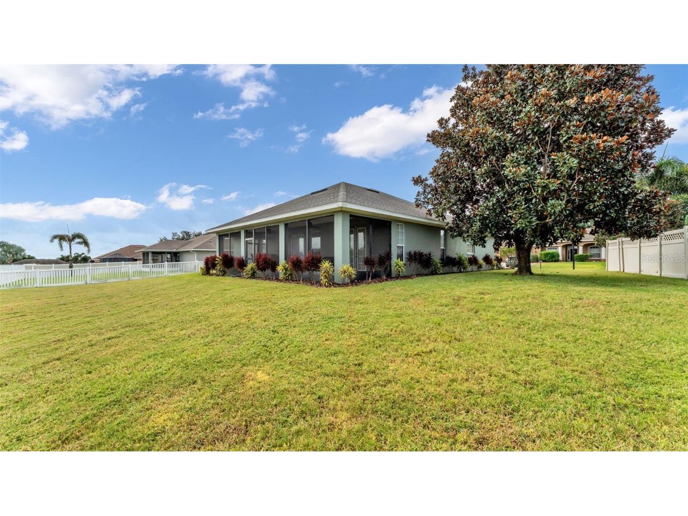 730 Country Walk Cove Eagle Lake FL 33839 L4956052 image2