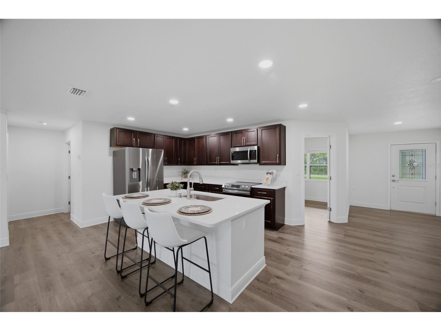 730 Crystal Lake Rd Lutz FL 33548 - SOUTH CRYSTAL LAKE TB8525294 image11