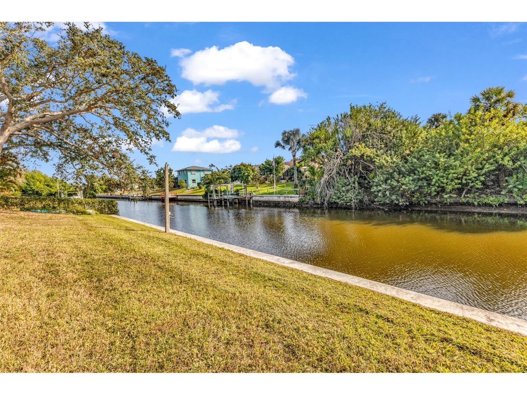 730 Lomond Drive Port Charlotte FL 33953 - BAYSHORE WATERWAY C7518561 image3