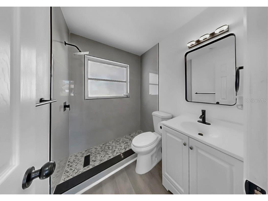 730 Lynndale Street N Saint Petersburg FL 33703 TB8437280 image18