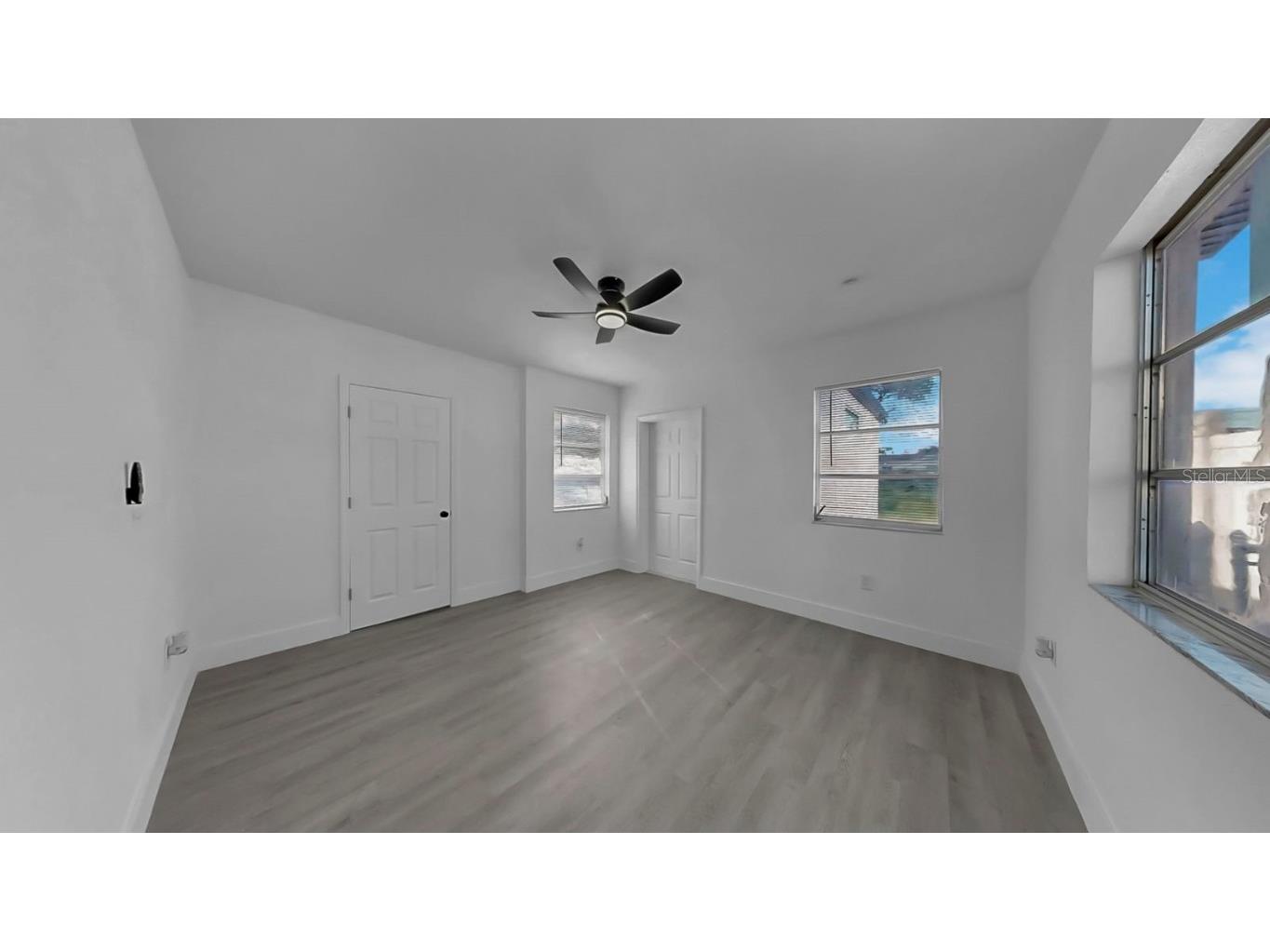 730 Lynndale Street N Saint Petersburg FL 33703 TB8437280 image23