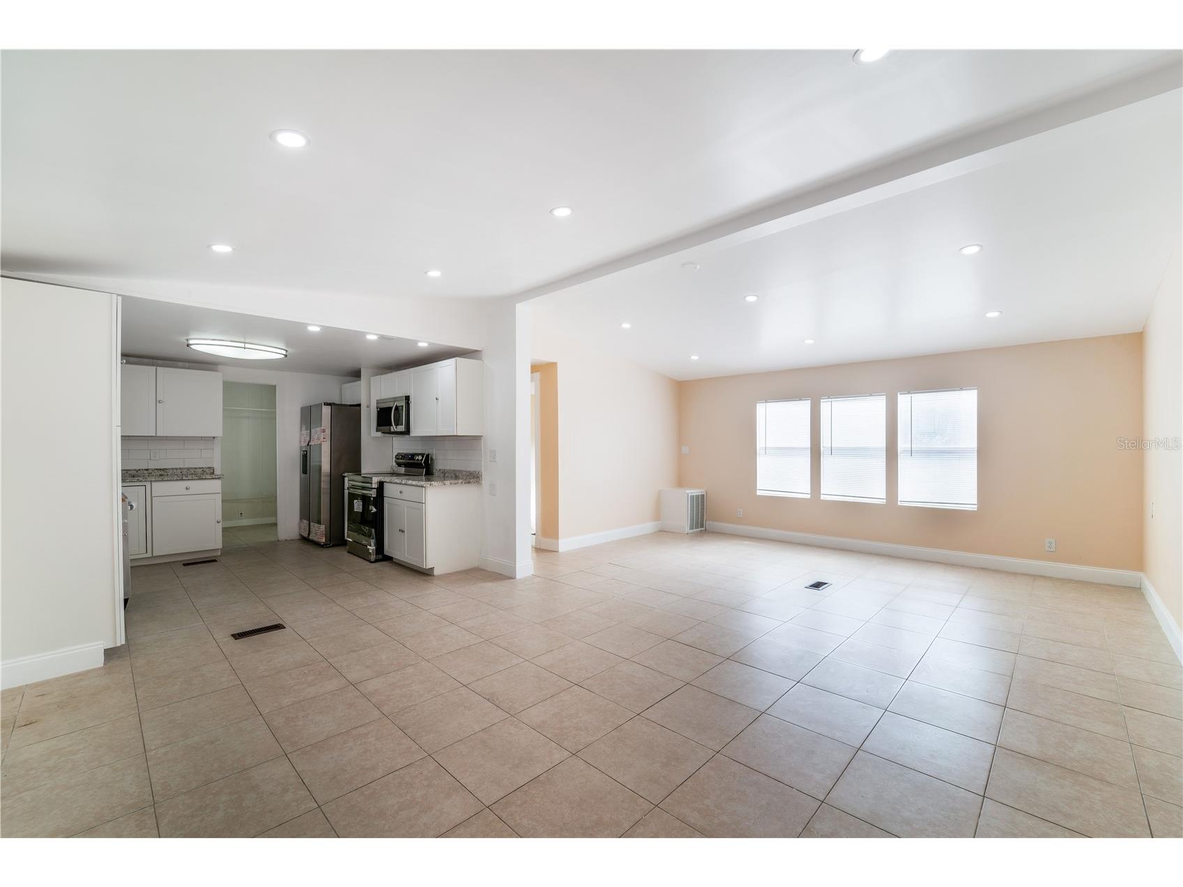 730 NW 214th Avenue Pembroke Pines FL 33029 L4959768 image7