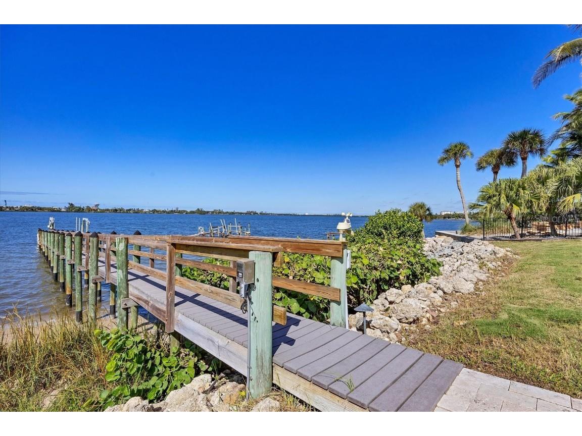 730 Sarabay Road Osprey FL 34229 - INTRACOASTAL A4672618 image4