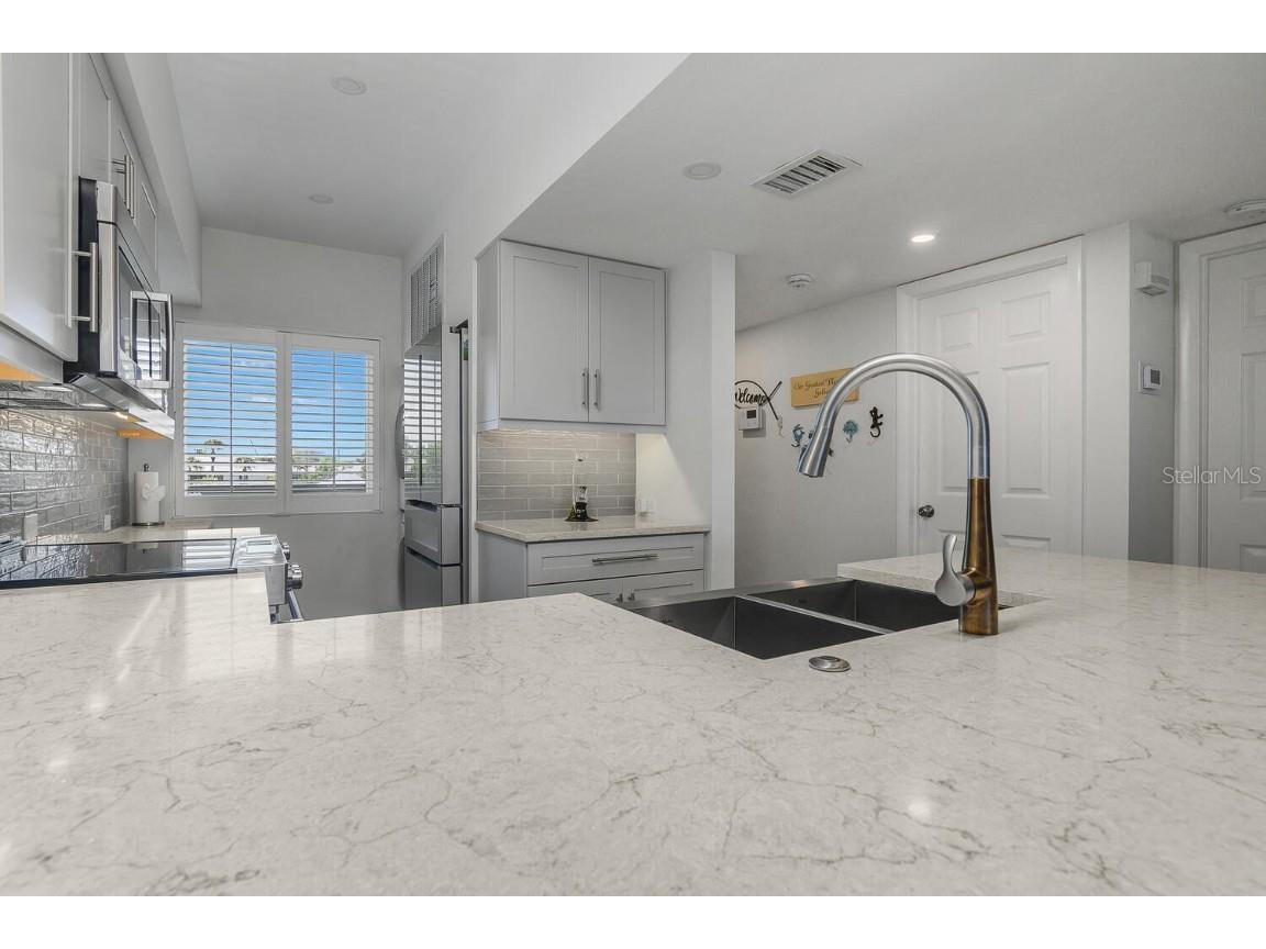 730 W Elkcam Circle #302 Marco Island FL 34145 A4659593 image15