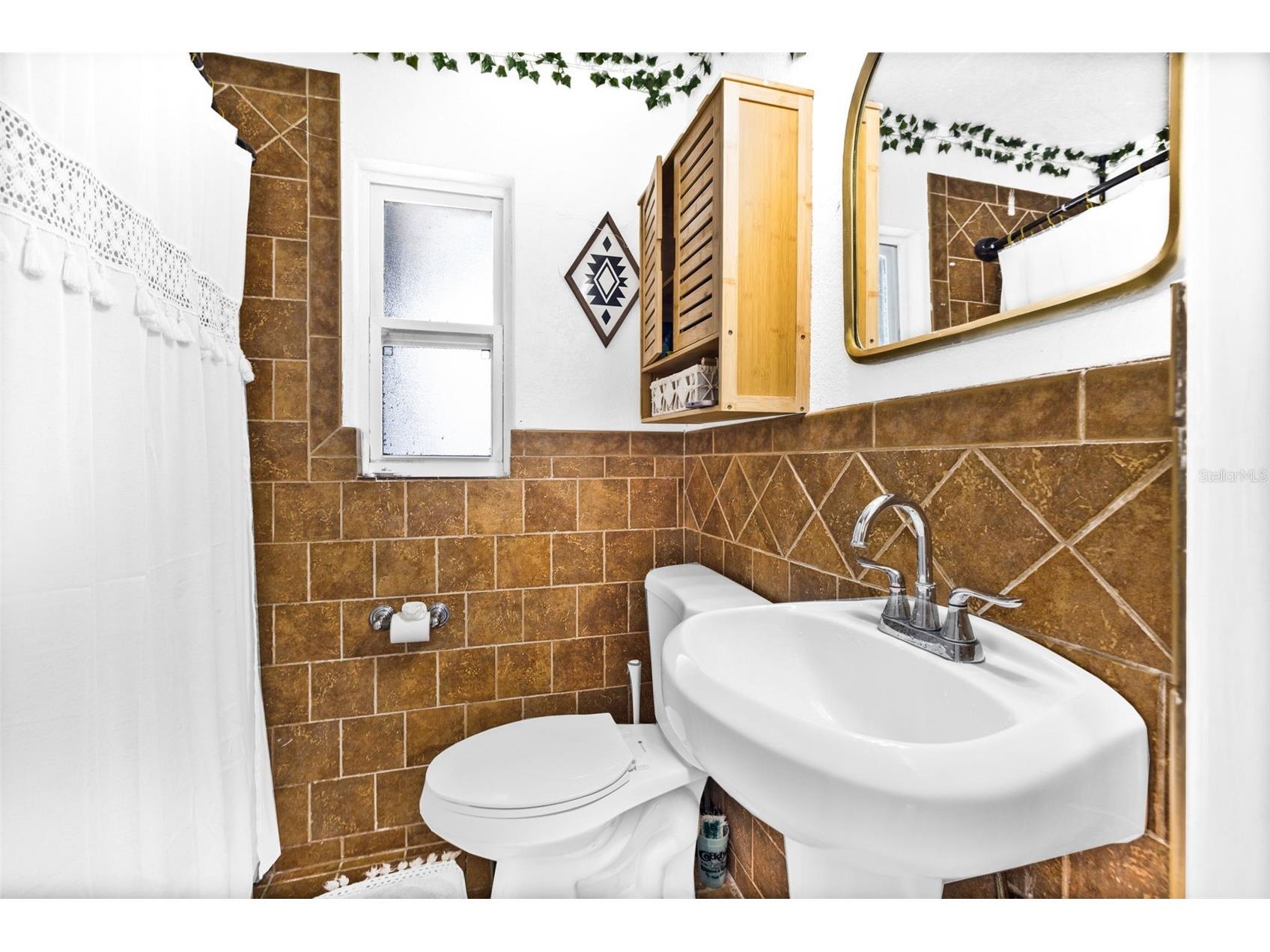 7300 38th Avenue N Saint Petersburg FL 33710 TB8408388 image15