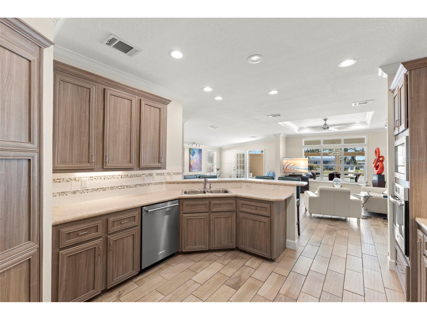 7300 Americana Drive NE #143 Saint Petersburg FL 33702 - TAMPA BAY TB8499525 image19
