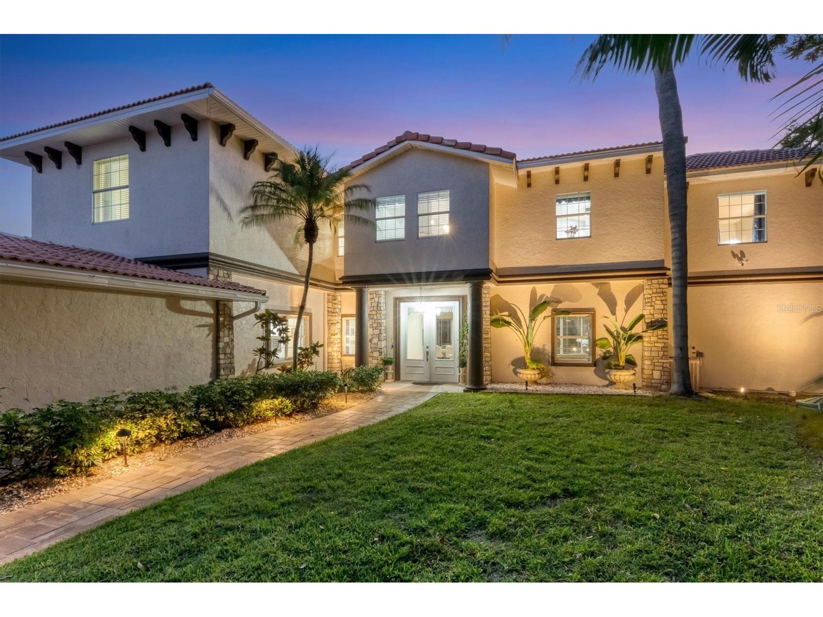 7300 Cove Terrace Sarasota FL 34231 A4680113 image2