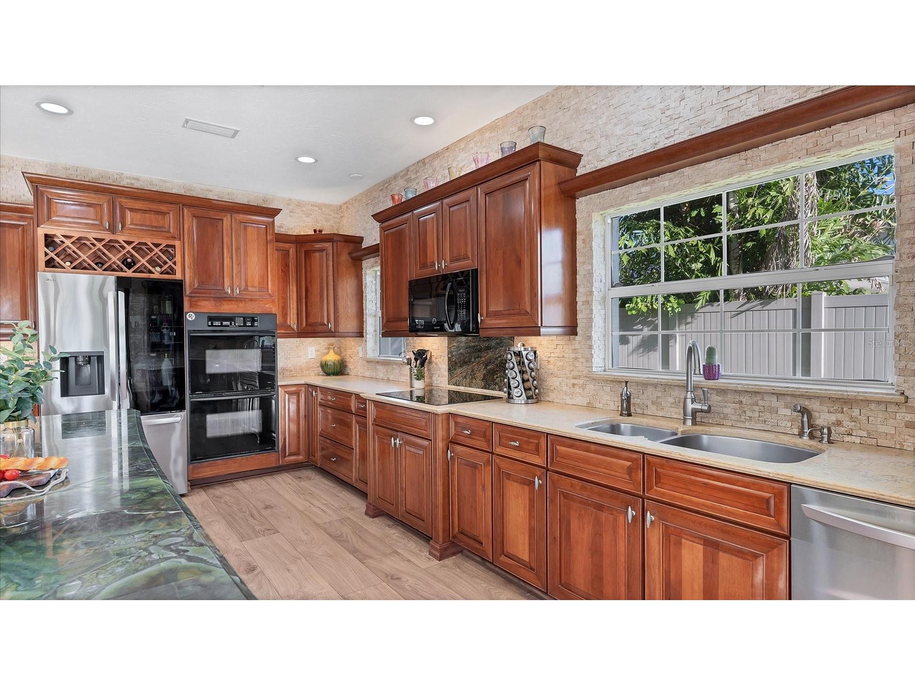7300 Cove Terrace Sarasota FL 34231 A4680113 image20