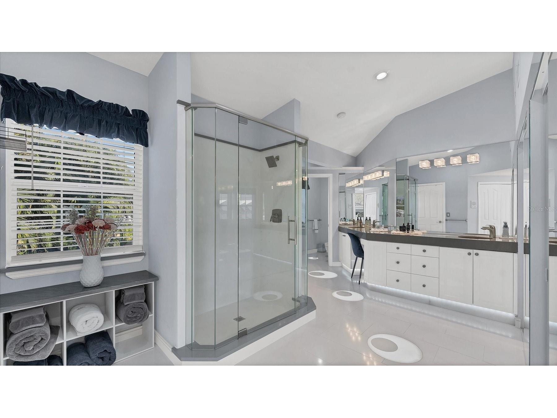 7300 Cove Terrace Sarasota FL 34231 A4680113 image33